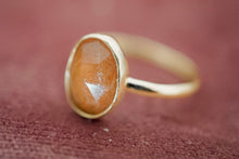 Afbeelding in Gallery-weergave laden, Zonnesteen ring (rose cut)