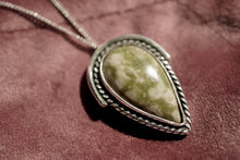 Afbeelding in Gallery-weergave laden, Frog skin | the Jaspis collection