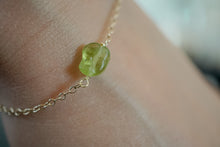 Afbeelding in Gallery-weergave laden, Peridoot armband